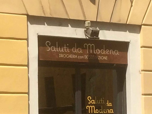 Saluti da Modena Milano