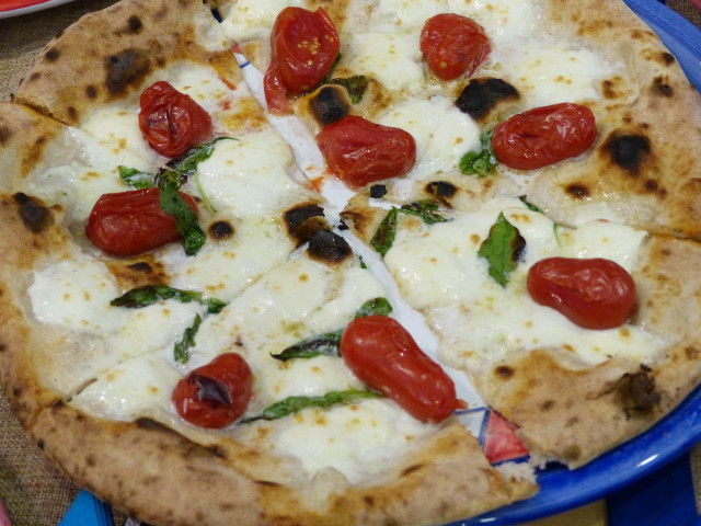 pizza gourmet Napoli