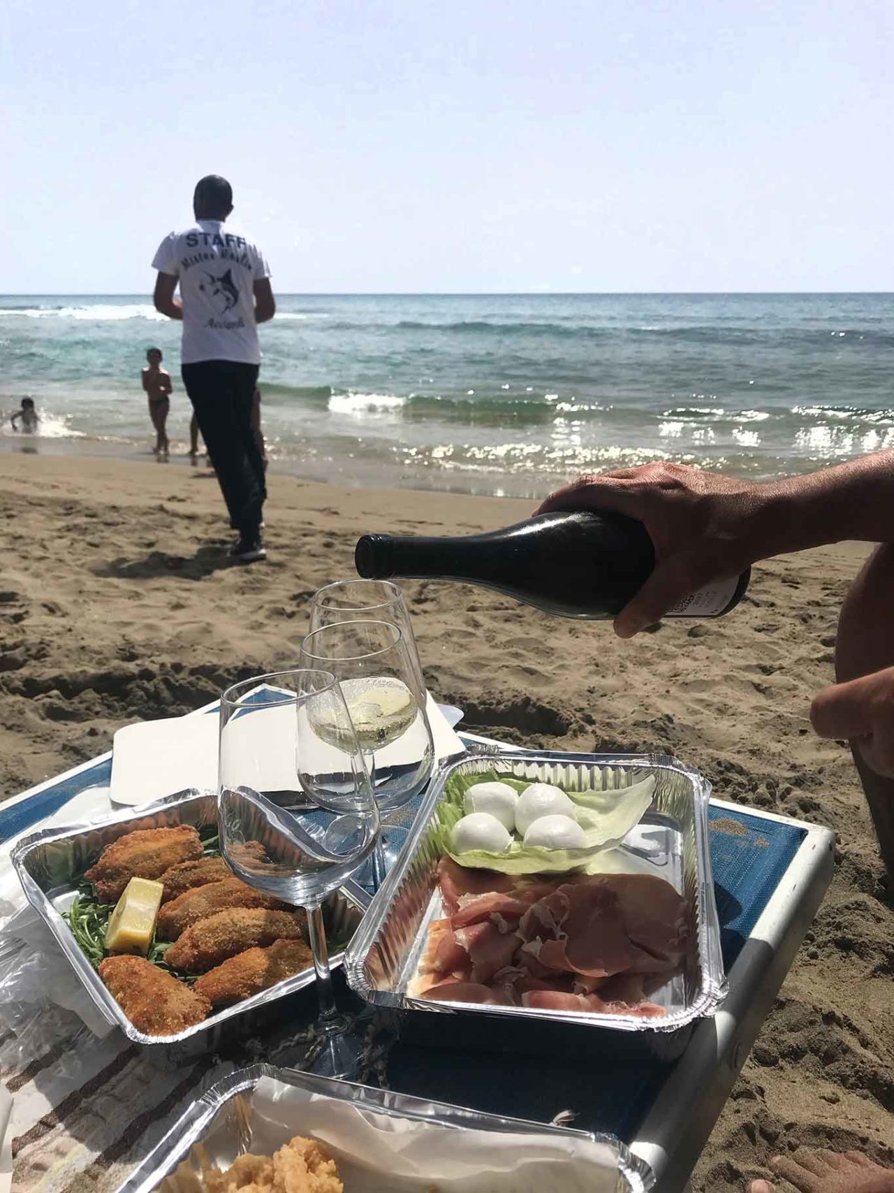 pranzo in spiaggia ad Acciaroli
