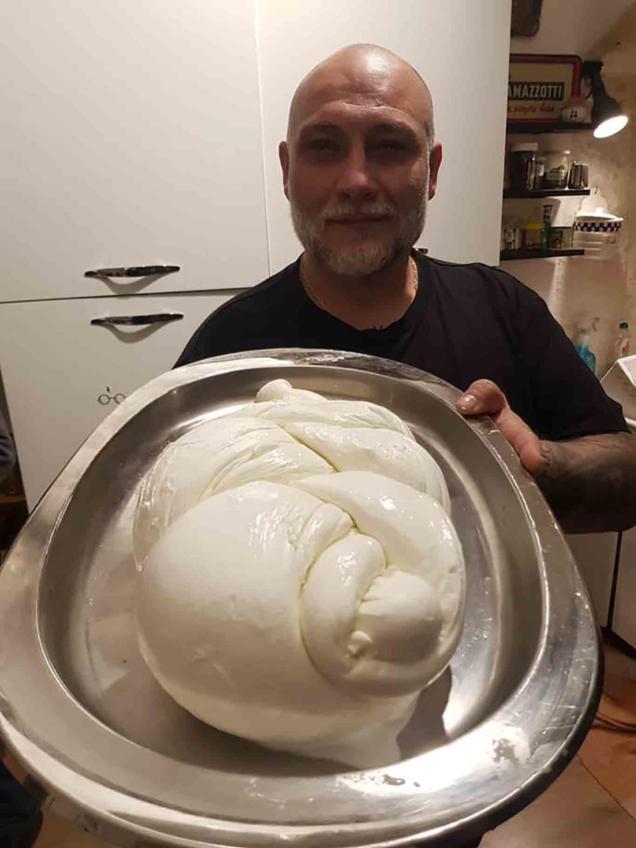 Francesco Martucci e la mozzarella di bufala non congelata