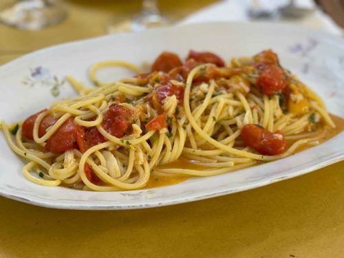 Baccalaria osteria Napoli spaghetti e baccalà
