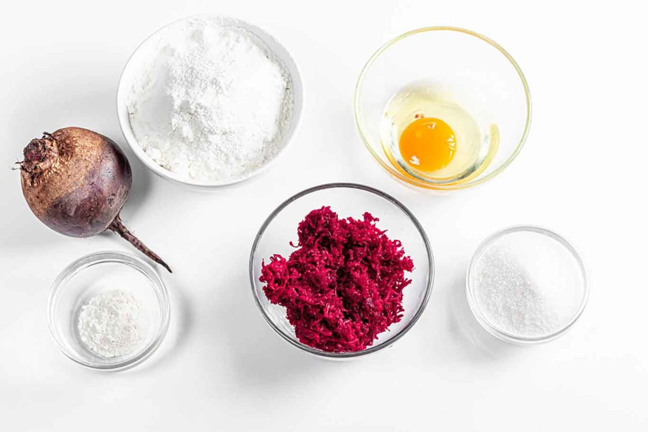 ingredienti per la pasta dei ravioli rosa