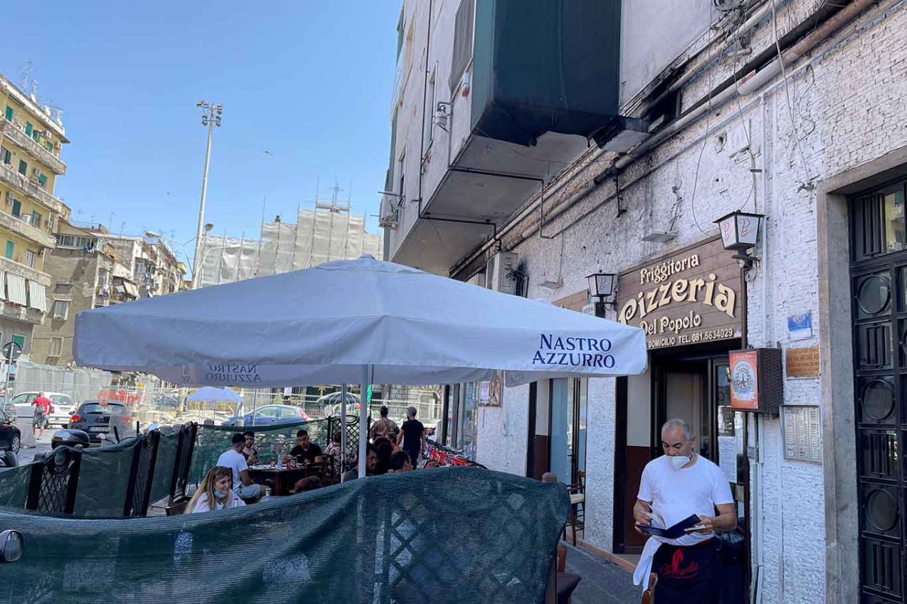 Pizzeria del Popolo Napoli dehors