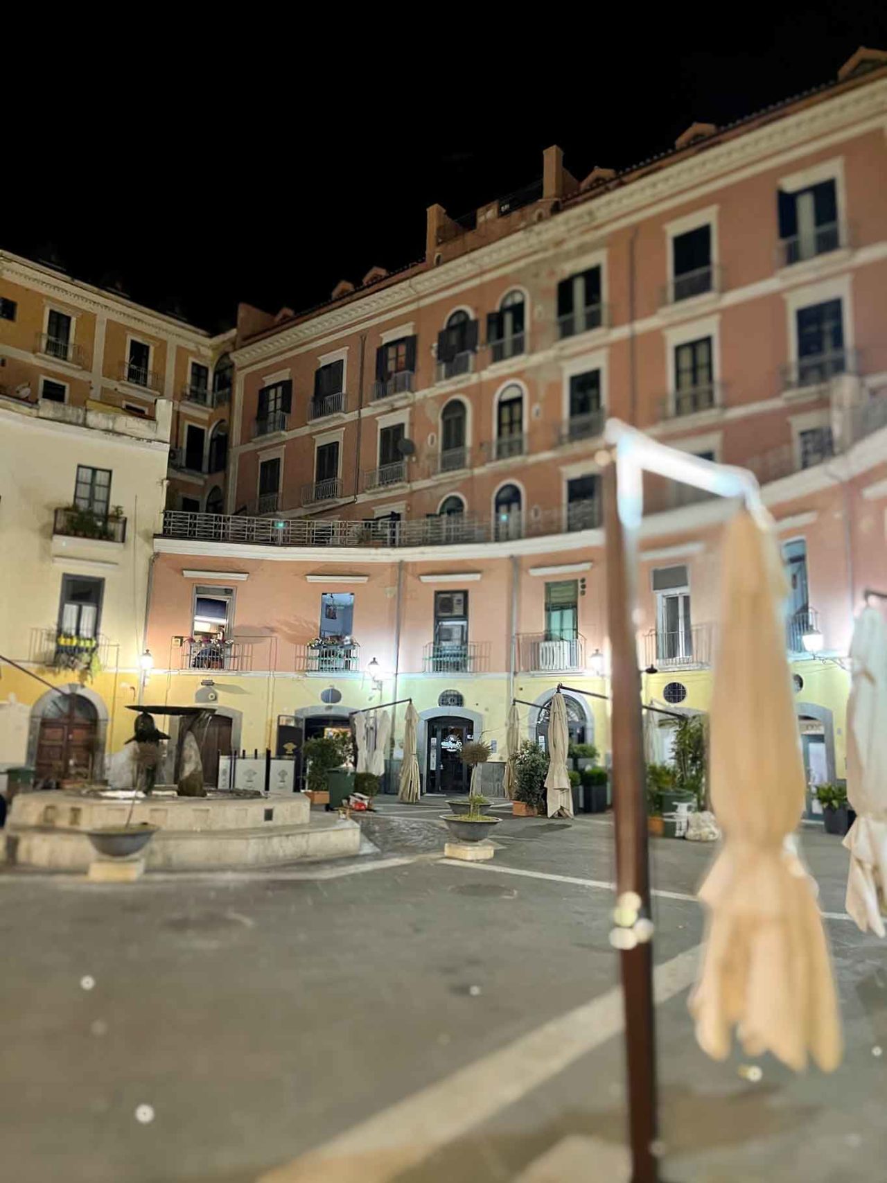 piazza Flavio Gioia Salerno