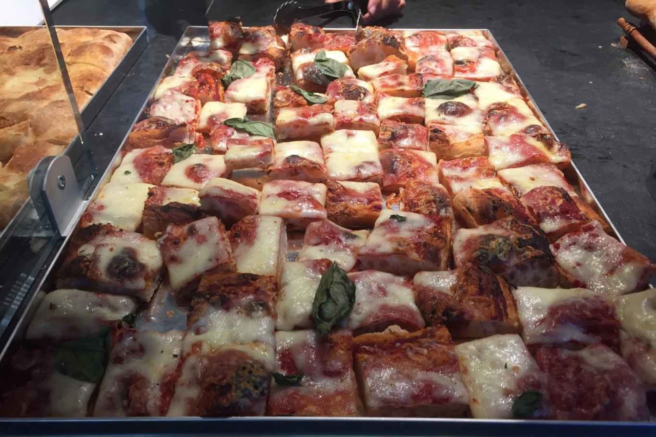 mercato centrale milane pane dolci longoni pizza