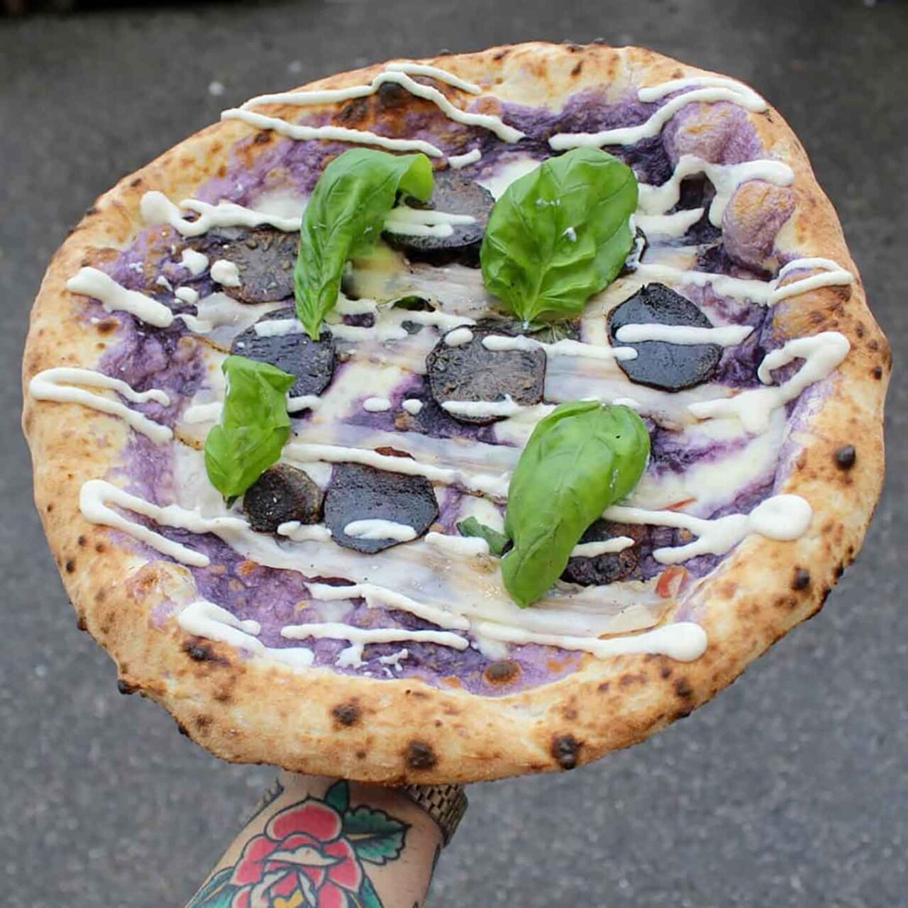 pizzeria la Napoletana 2.0 Siena pizza con patate viola