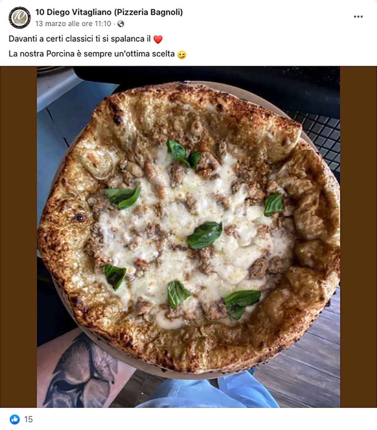 pizza Porcina della pizzeria Vitagliano su Facebook