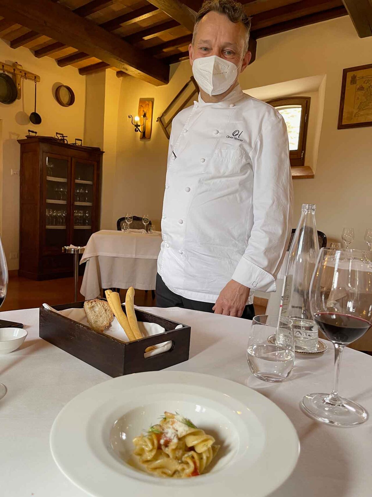 Oliver Glowig e le eliche al ristorante Locanda Petreja in Umbria a Todi