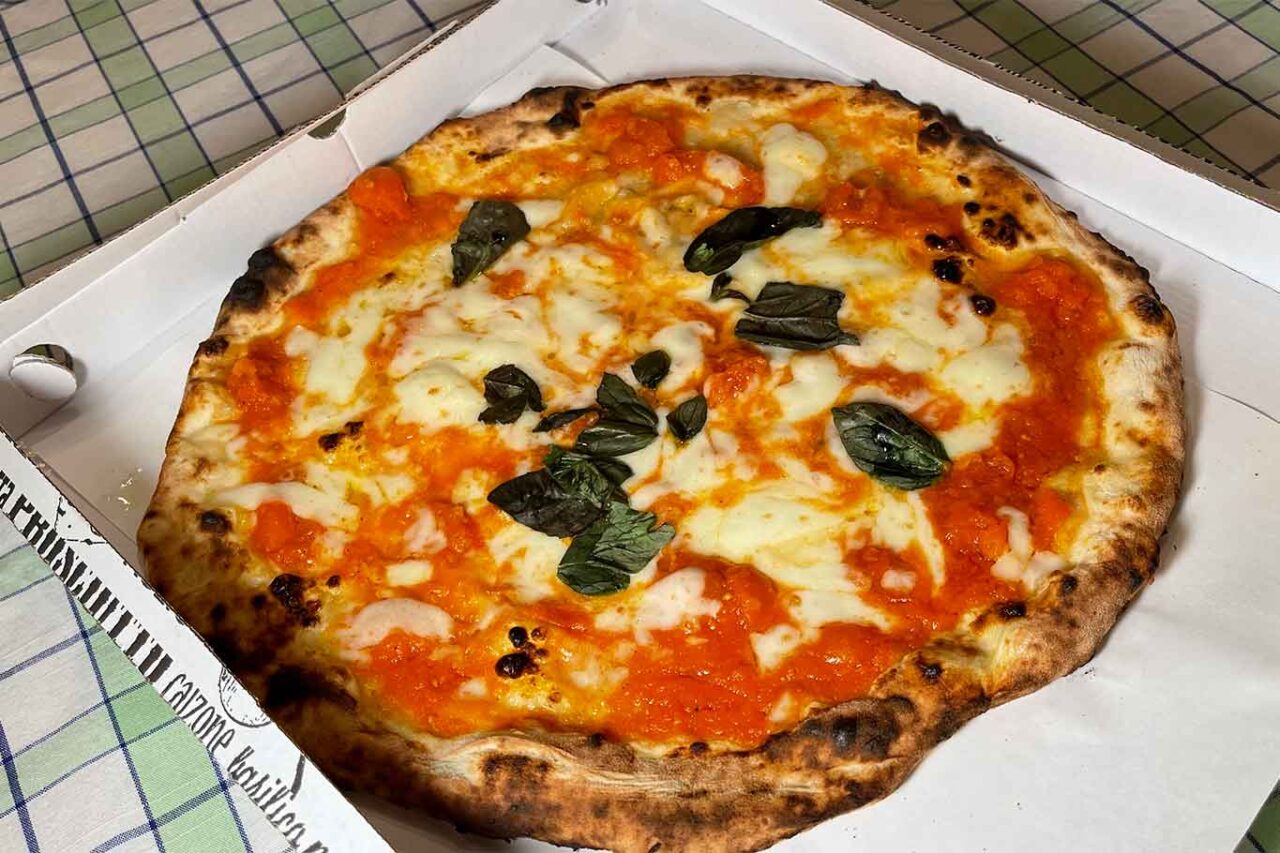 pizzeria Gli Esposito a Salerno pizza leggerissima da asporto