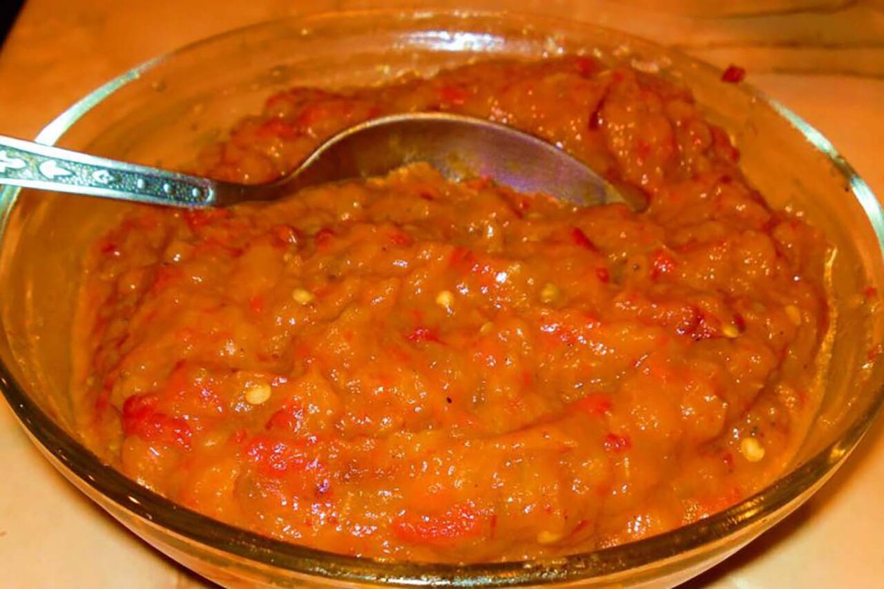 zacusca salsa rumena