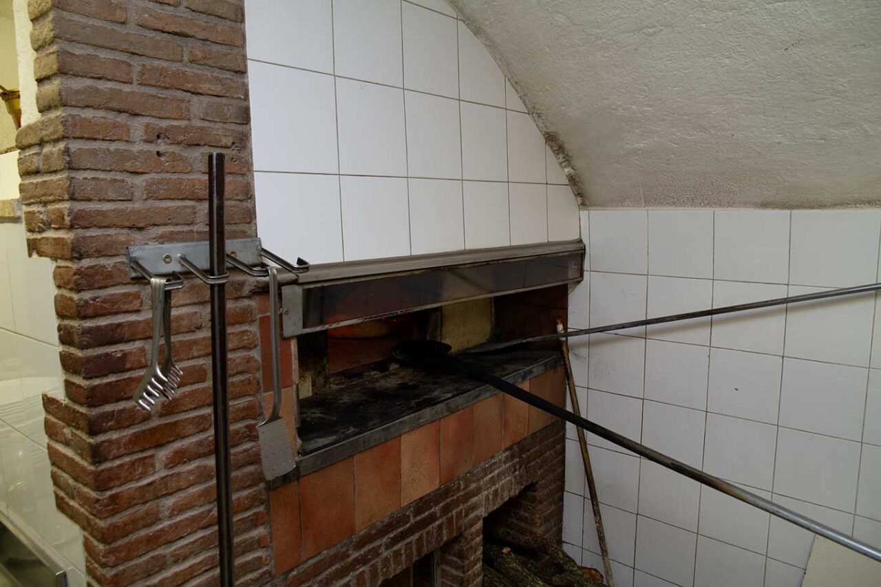 Antica Osteria Pizzeria Pepe a Caiazzo: il forno