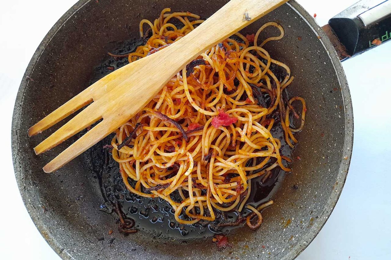 Spaghetti all’assassina bari