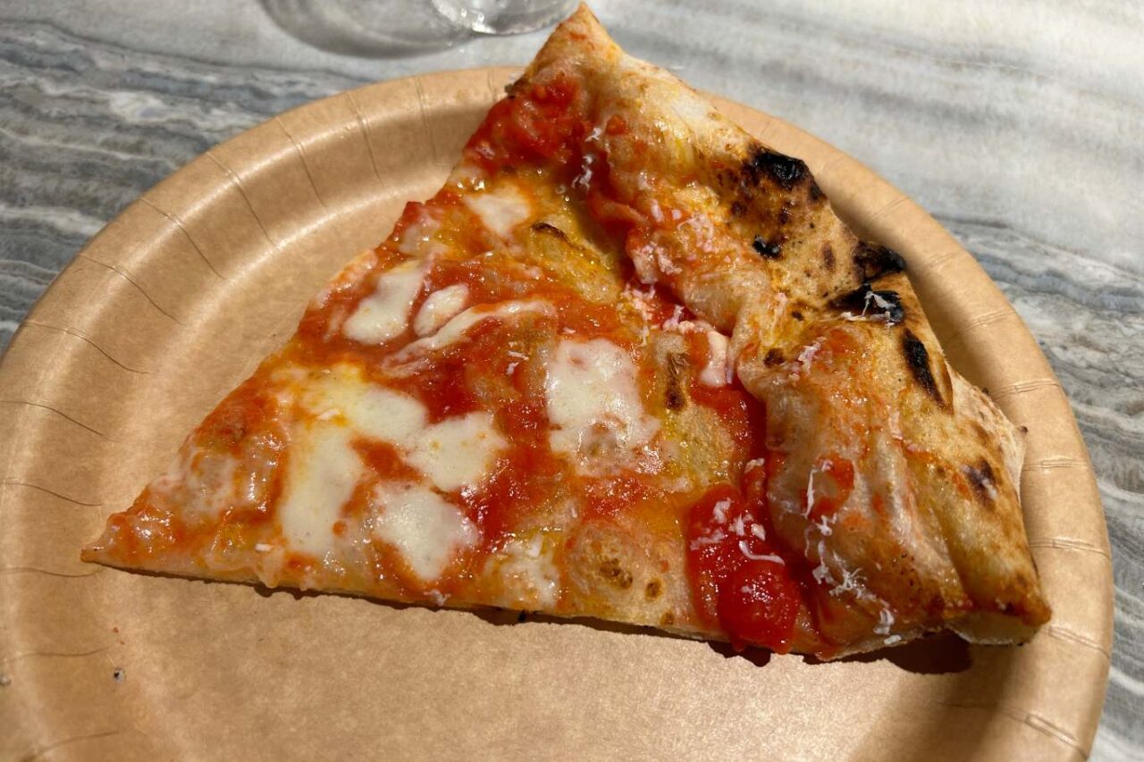 trancio pizza apertura casa sorbillo milano