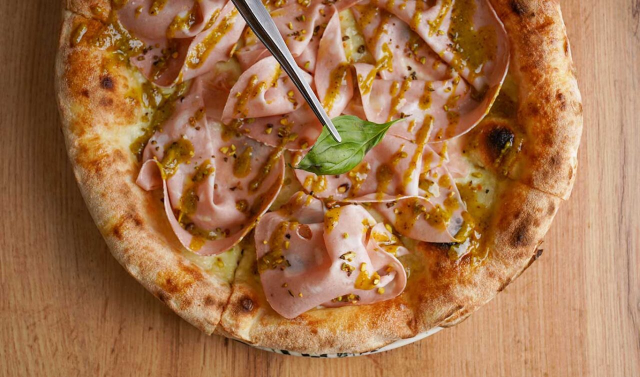 la pizza pistacchiosa della Pizzeria della Passeggiata a Priverno 