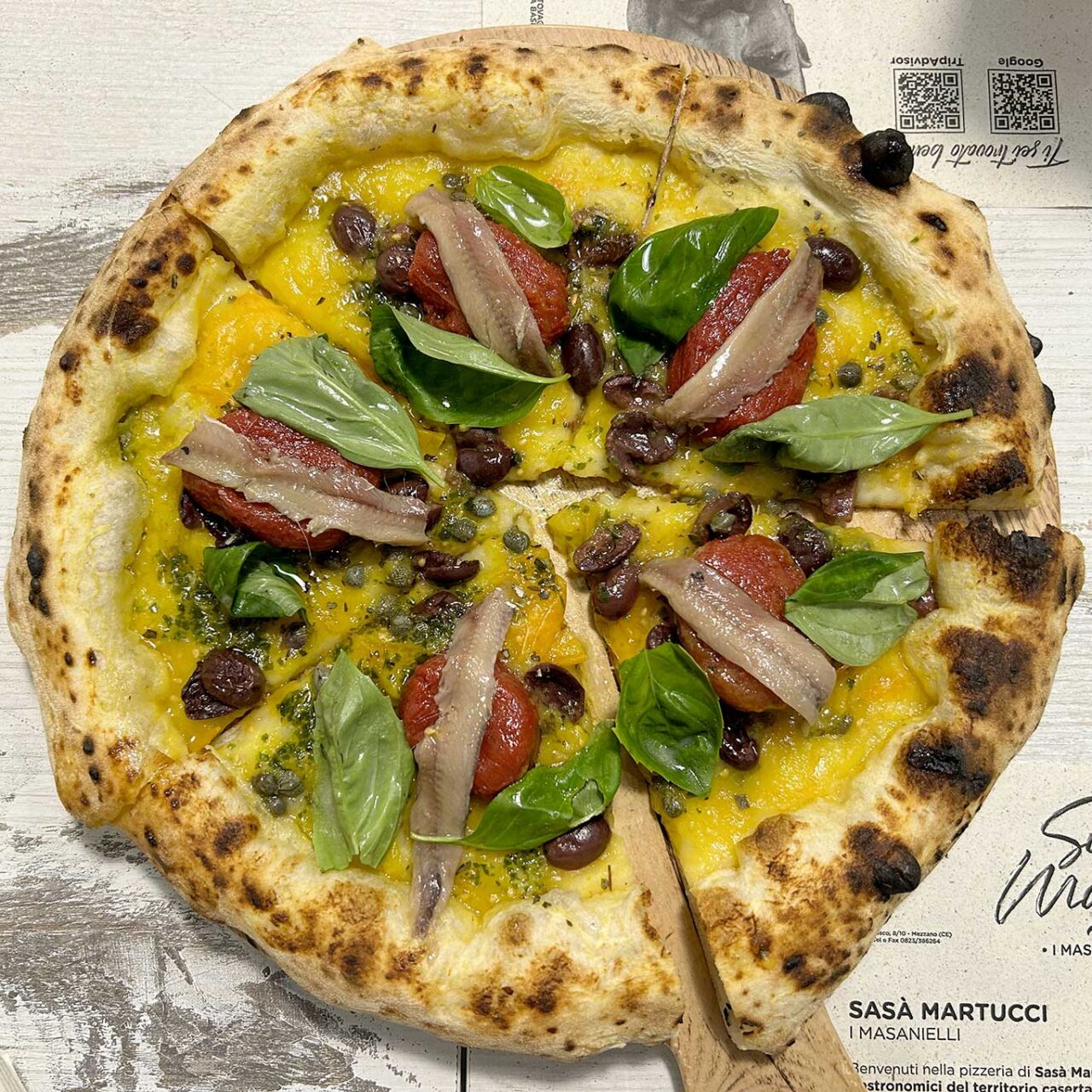 la pizza ammiraglia di Sasà Martucci della pizzeria I Masanielli a Caserta che ha vinto il Girone G del Campionato della Pizza