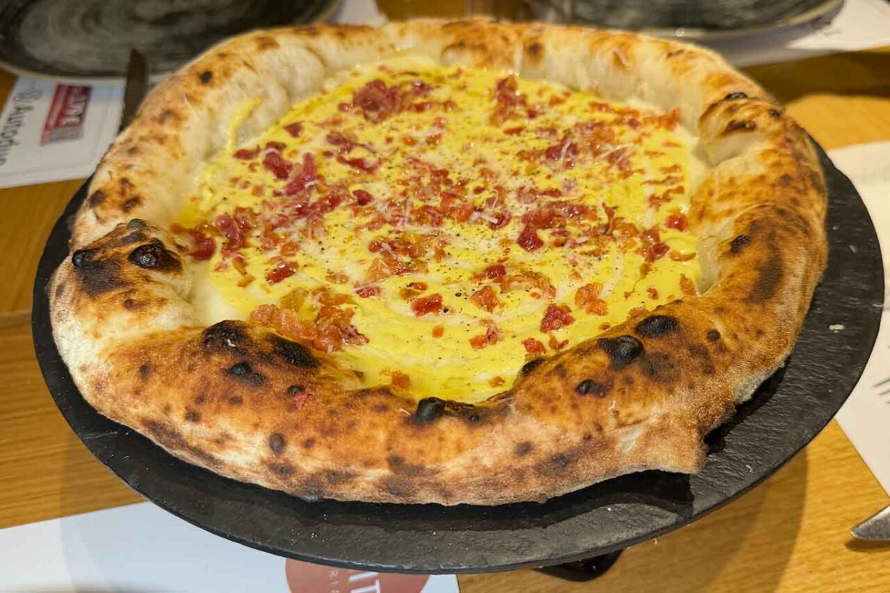 Campionato della Pizza 2024 pizzeria Gli Esposito a Salerno pizza carbonara