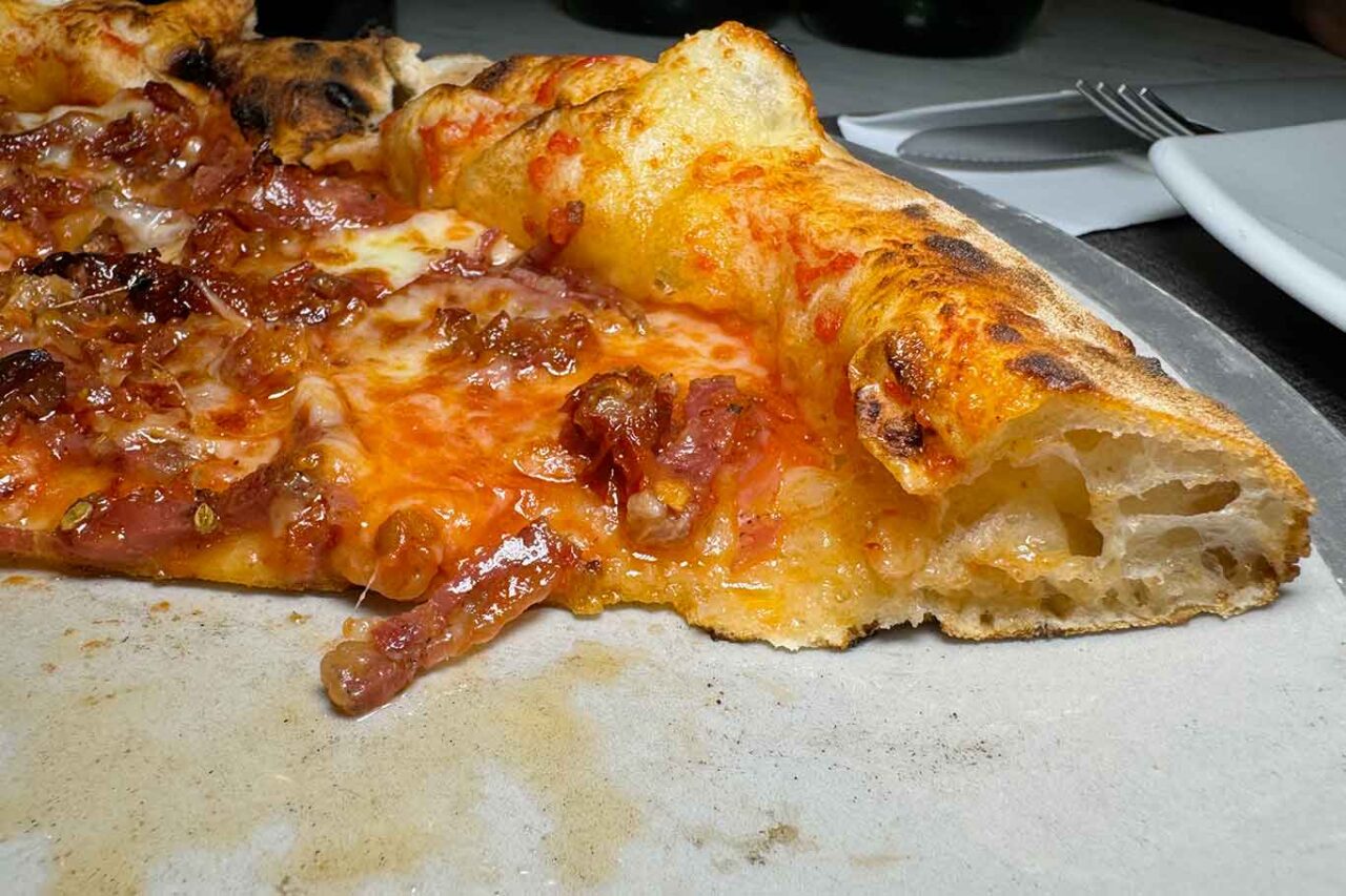 la pizza piccante di Pepe in Grani a Caiazzo