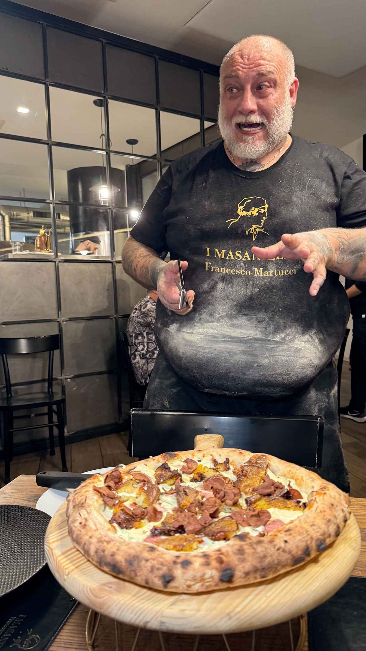 la pizza würstel e patatine della pizzeria I Masanielli di Francesco Martucci a Caserta al Campionato della Pizza