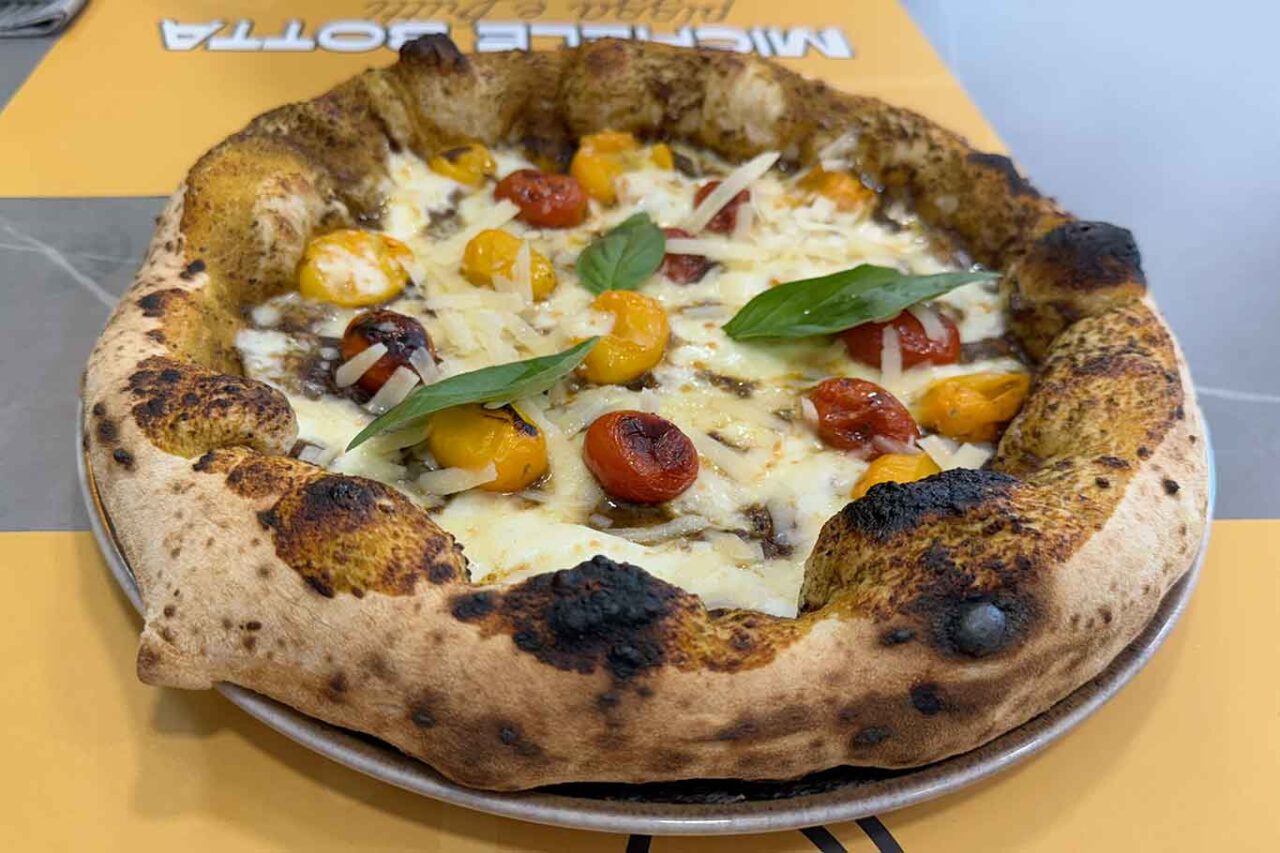pizza Michele Botta a Melito di Napoli